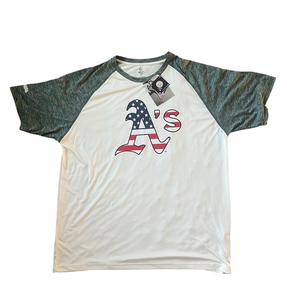 MLB Athletics Patriotic 🇺🇸 T-Shirt - Picture 1 of 6